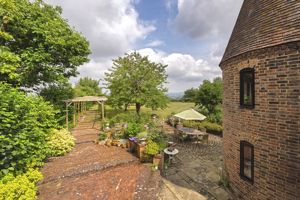 Photo 27- click for photo gallery